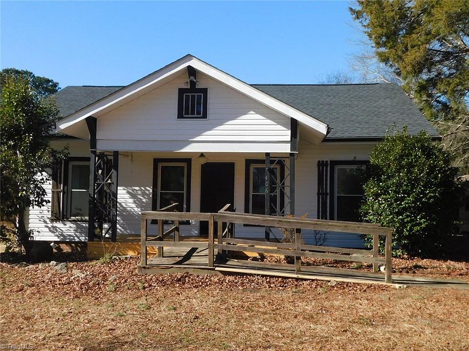 1st image of 408 S Wadesboro Blvd