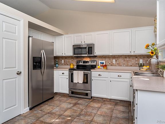 5th image of 16410 Martingale Dr