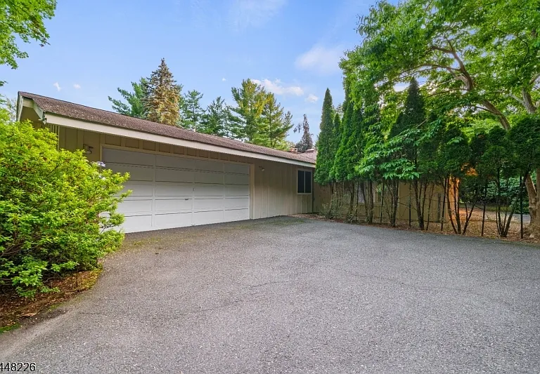 29 Wayside Pl — Photo 42