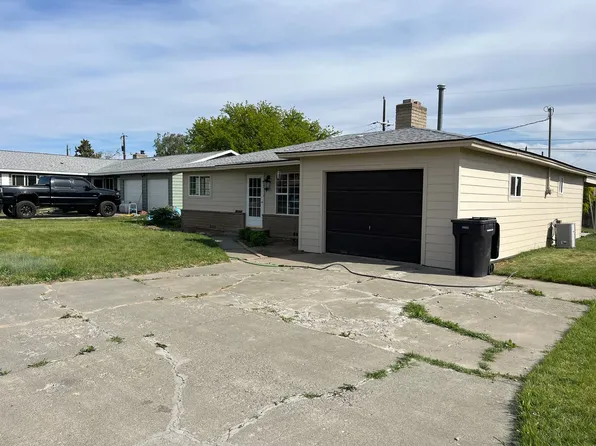 3208 W Viola Ave, Yakima, WA 98902