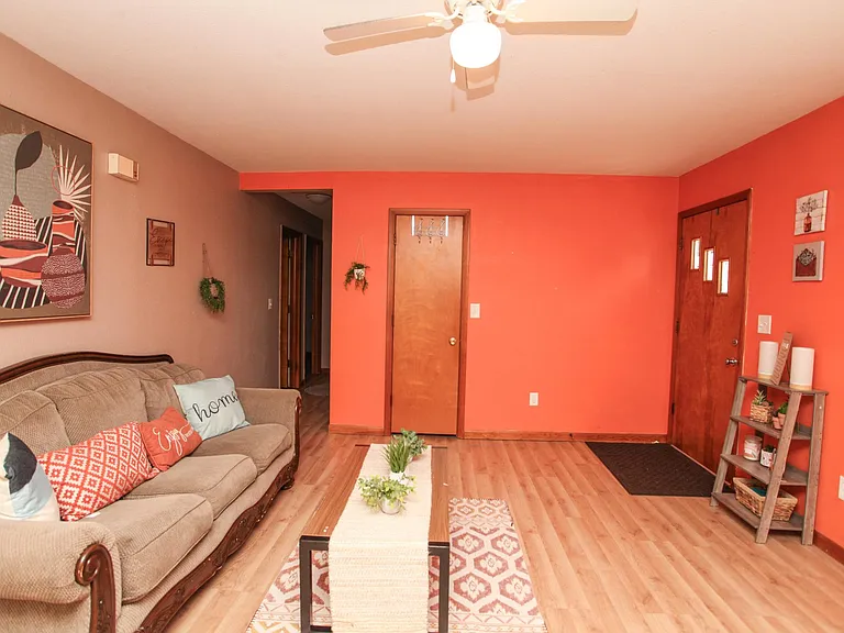 1026 N Jefferson St #A — Photo 10