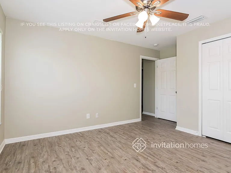 10014 Ancona St — Photo 12