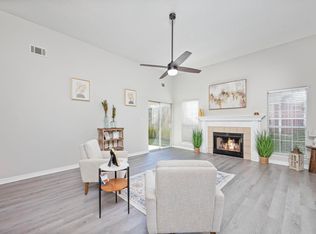 483 Sandy Ridge Cir, Mary Esther, FL 32569