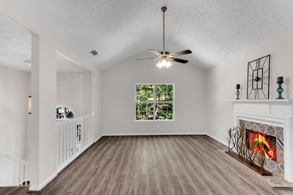 next background image