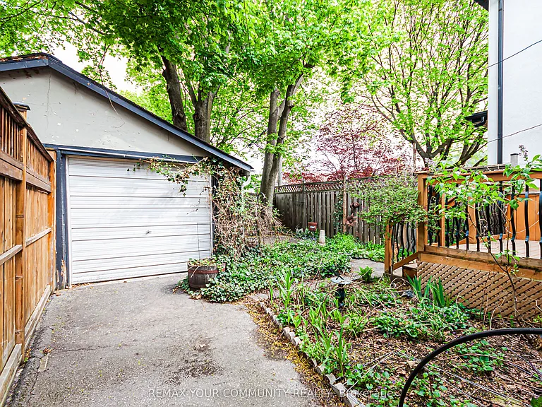212 Wanless Ave — Photo 23