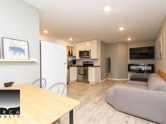 5th image of 1671 Tatlow Ave #Basement