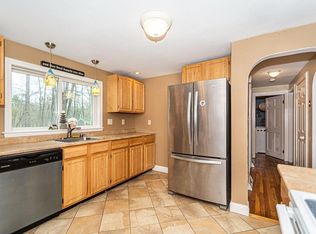 16 Concord St, Wilmington, MA 01887