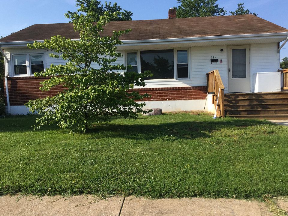 1st image of 115 Hurst Ave NE