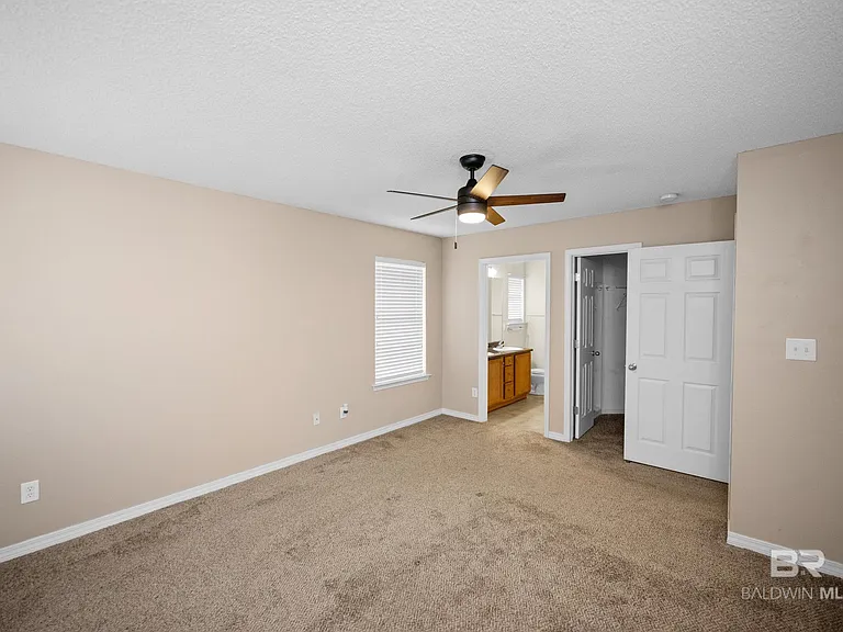 13097 Concord Dr E — Photo 11