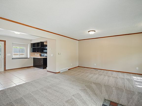 4th image of 1118 NW Linden St