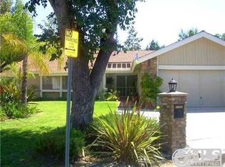 809 Hitching Post Rd, Vista, CA 92081