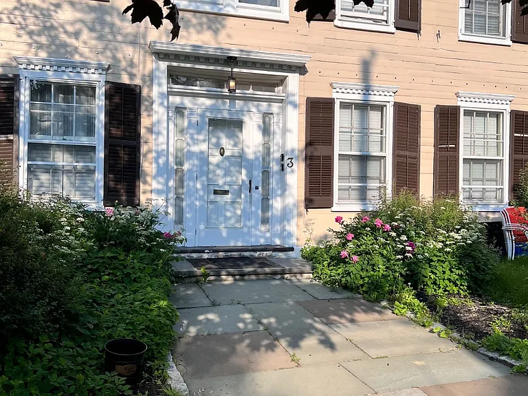 3 Washington Ave #2 — Photo 1