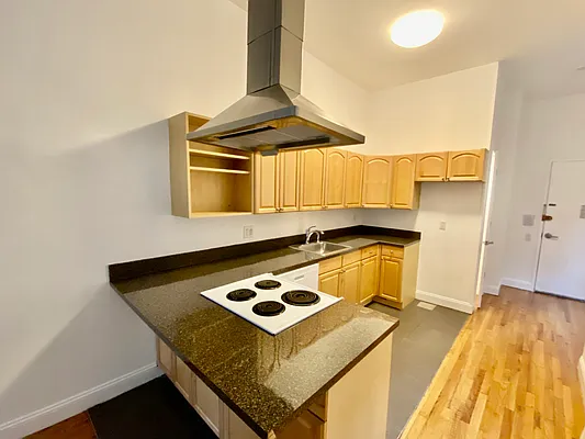 Rented by Compass | media 13