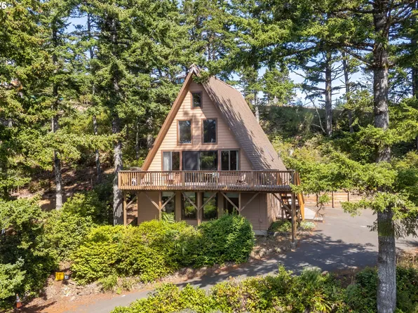 195 Netarts Hwy W, Tillamook, OR 97141
