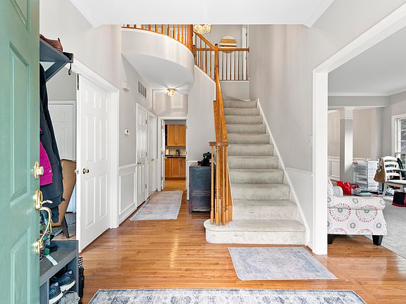 2nd image of 46450 Saffron Ct