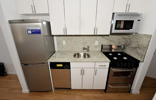 Rented by Aether Property Group | media 11