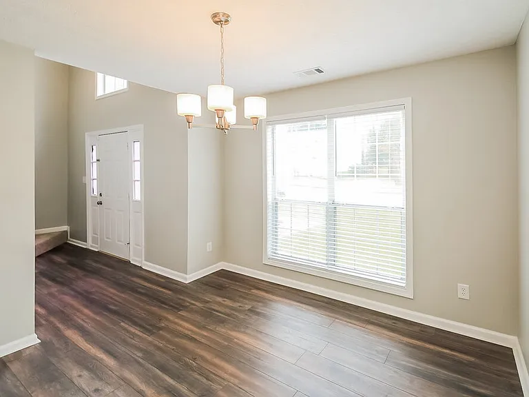 77 Harbour Town Cv — Photo 8