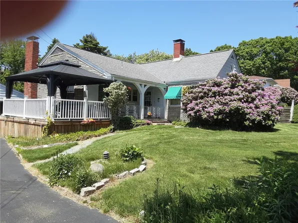 1311 Ridge Rd, Ambridge, PA 15003