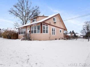 1361 Leonard St NE, Grand Rapids, MI 49505
