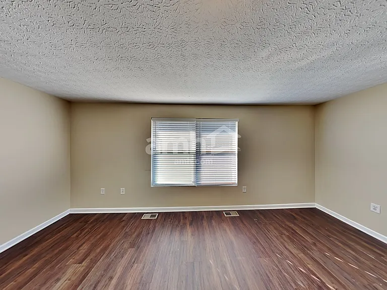 456 Kathryn Dr — Photo 6