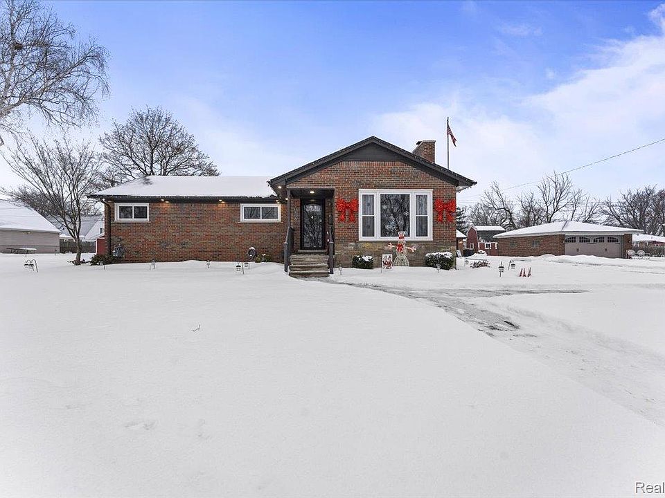 1st image of 28336 Sheeks Blvd N