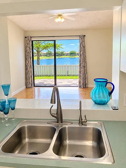 3 bed, 2.0 bath, 1486 sqft, $2,800 — Photo 3
