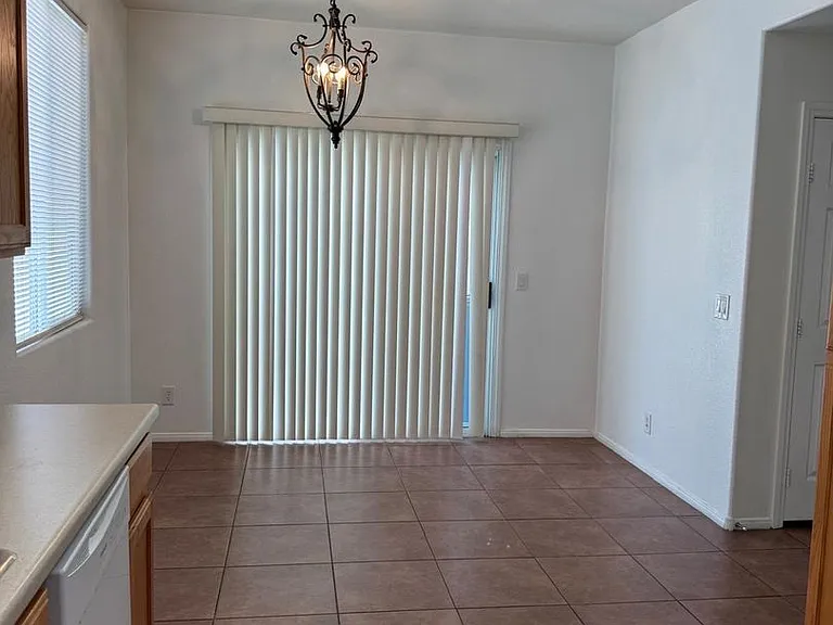 1260 Oak Village Ave — Photo 5