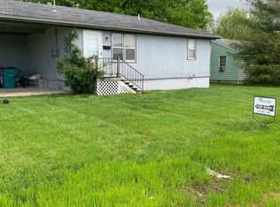 1633 E Atlantic St, Springfield, MO 65803