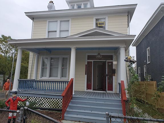 4th image of 3223 3rd Ave #A