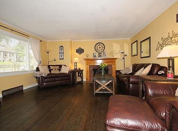 3rd image of 3714 Silver Ave