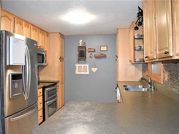 2nd image of 1670 Trolist Dr