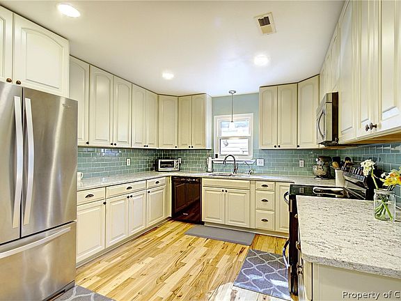 4th image of 5501 Thompson Dr