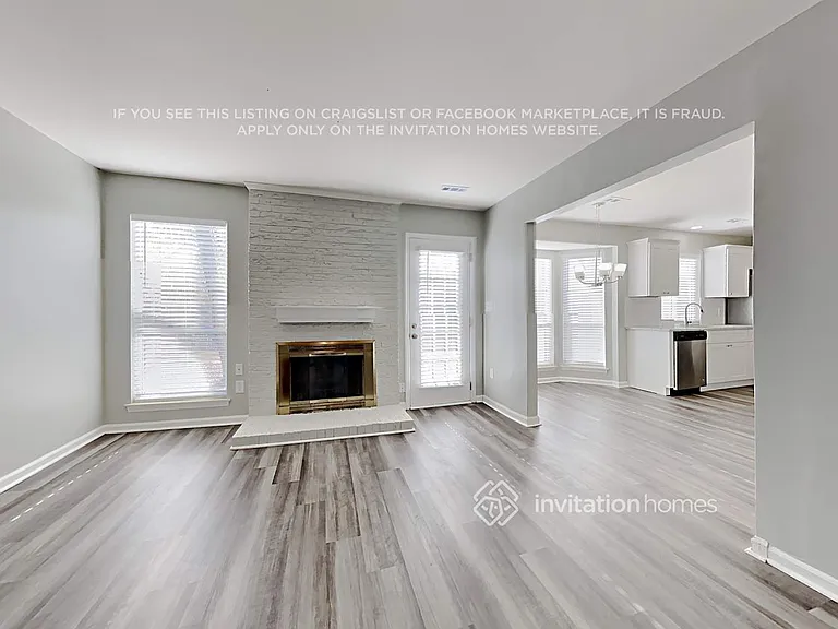 9500 Pondside Ln — Photo 6