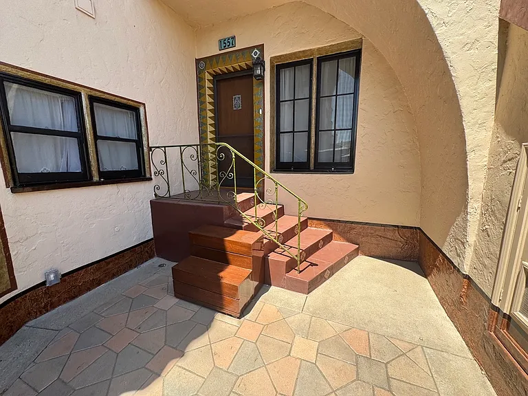 1557 S Genesee Ave #1557 — Photo 41