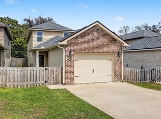 61B 9th Ave, Shalimar, FL 32579