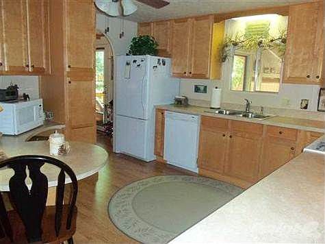 5th image of 3419 Oakwood Cir
