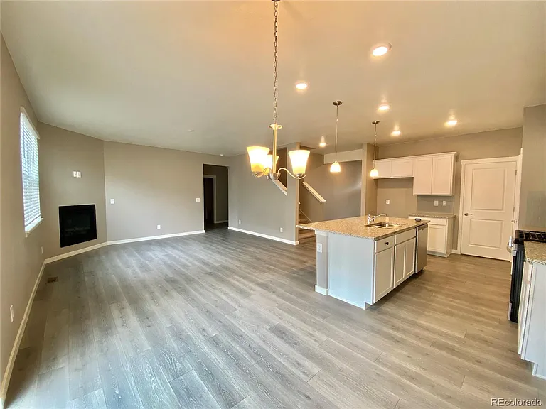 5070 Janga Dr — Photo 4