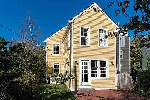 3 bed, 2.5 bath, 2000 sqft, $4,500 — Photo 3