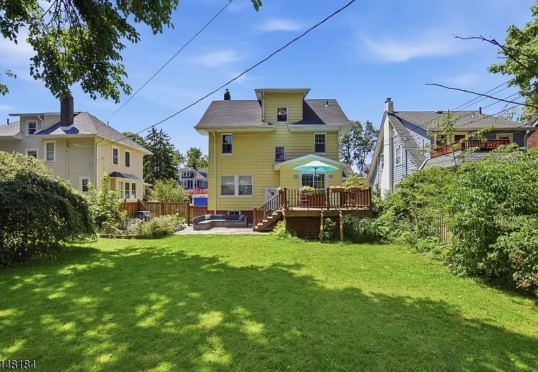 7 Godfrey Rd — Photo 2