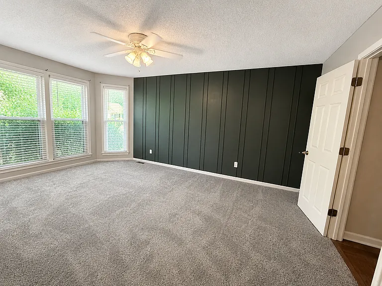 233 Conrad Cir — Photo 14