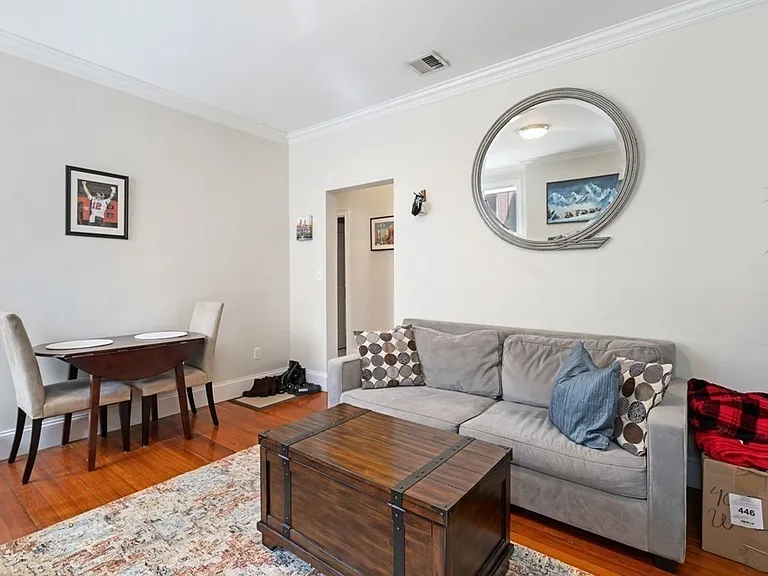 14 Gloucester St #3B — Photo 2