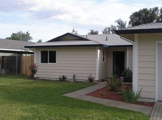 1209 Woodside Meadows Dr, Redding, CA 96002