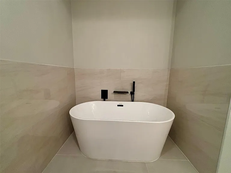 3405 Kleberg Ct — Photo 11