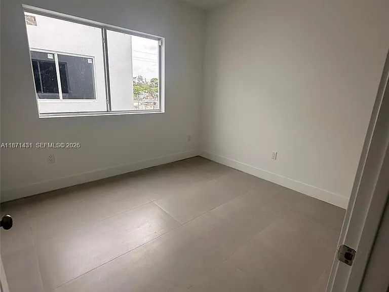 532 NW 17th Ave — Photo 9