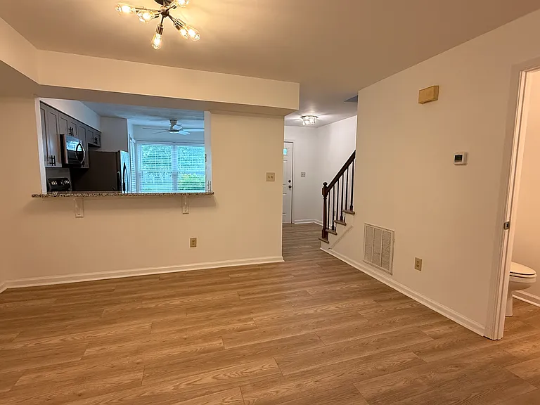 1108 Palmerton Dr — Photo 13