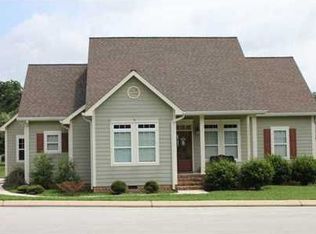 198 Red Bird Ct, Soddy Daisy, TN 37379