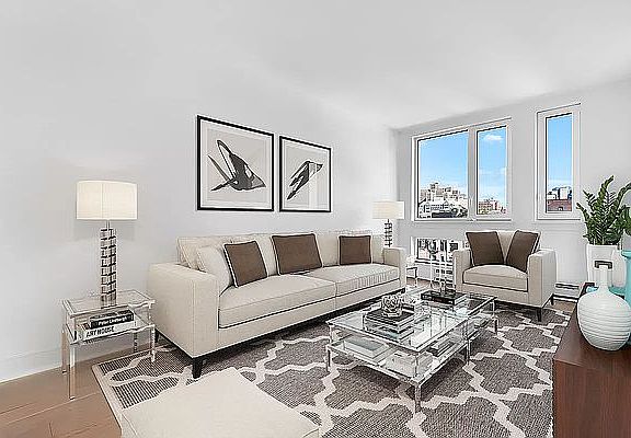 4th image of 531 W 159th St #4D
