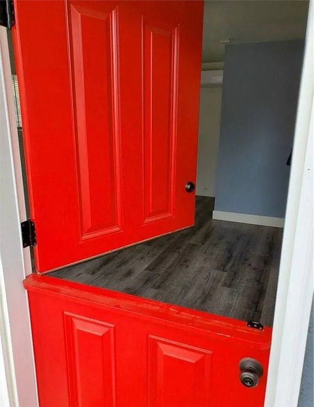 1 bed, 1.0 bath, 500 sqft, $2,450 — Photo 2