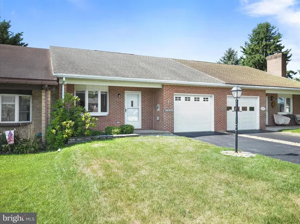 18003 Putter Dr, Hagerstown, MD 21740