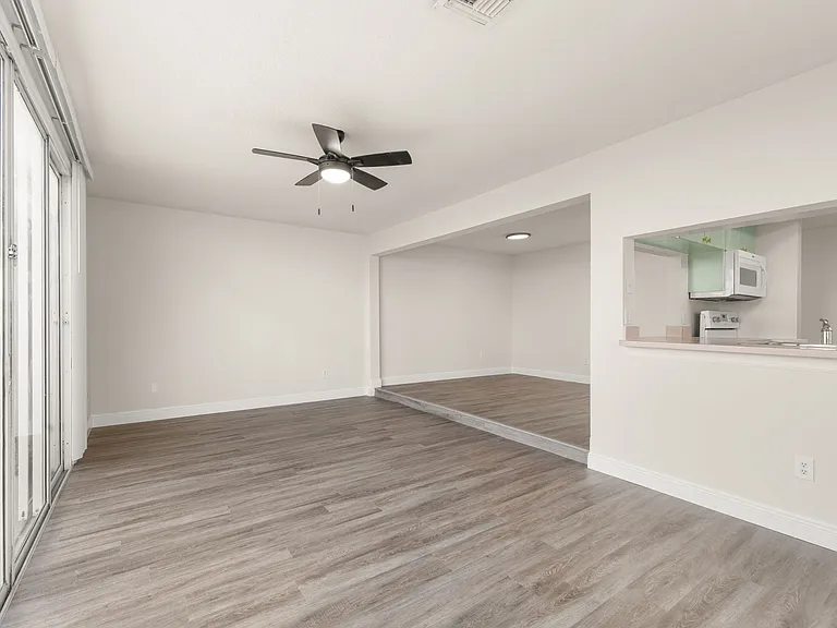 142 Mango Dr — Photo 23